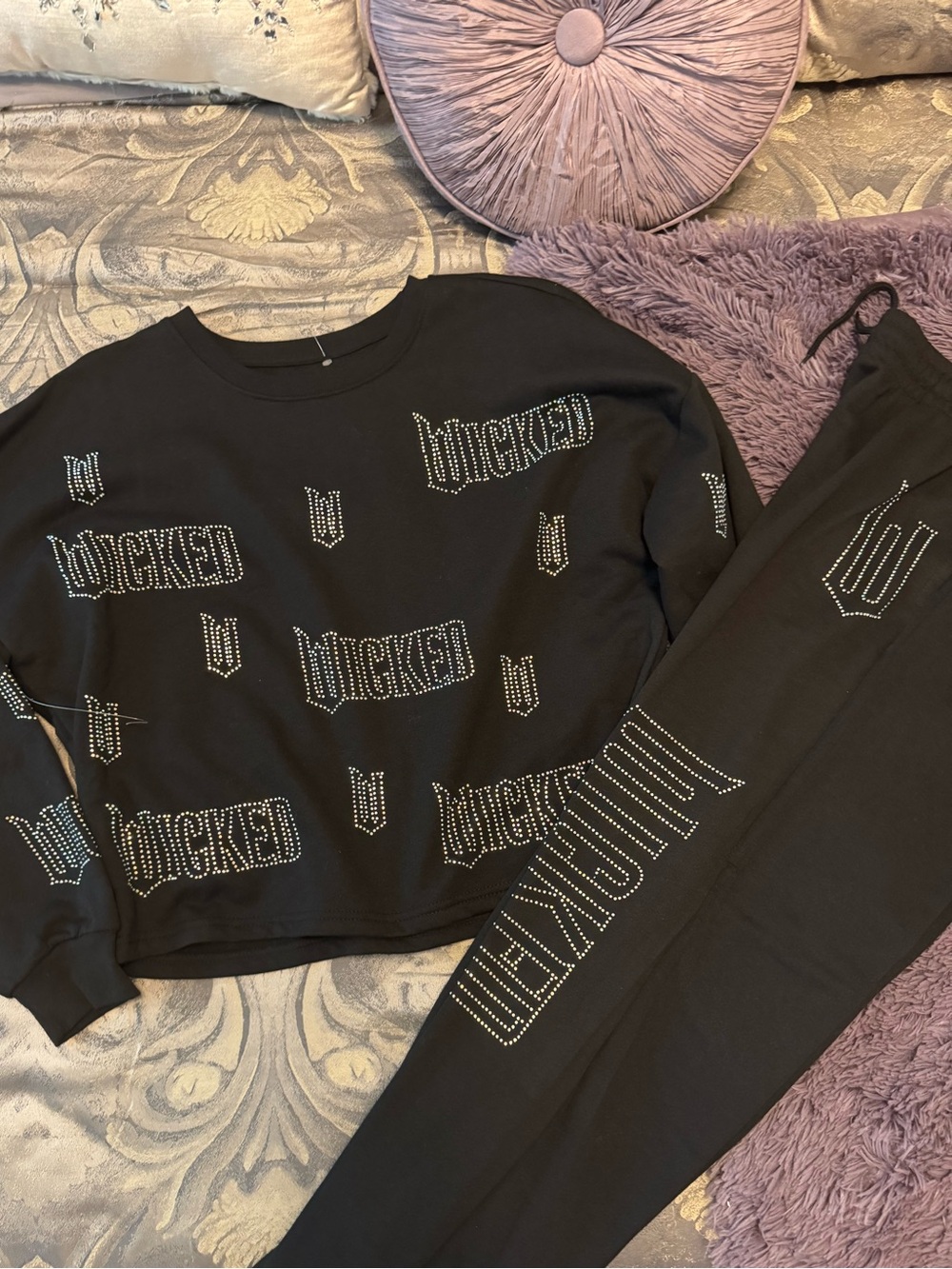 WICKED 2-pc Black Bedazzled Sweatshirt & Jogger Set, size L